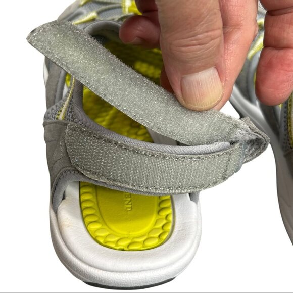 Lands' End Gray Closed Toe Comfort Adjustable Sport Hiking Sandals Size 8D - Picture 7 of 12